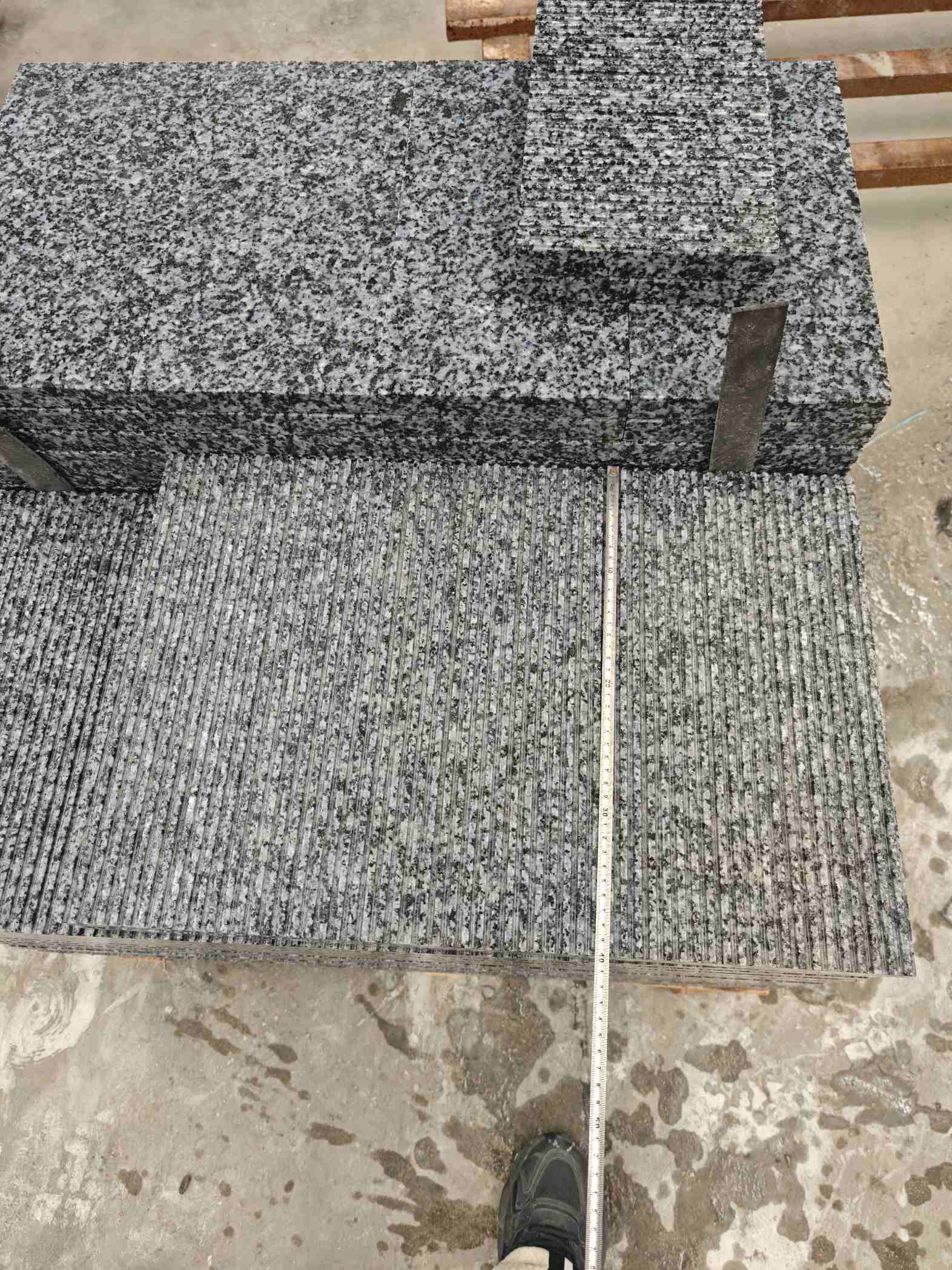 开封芝麻黑拉丝面