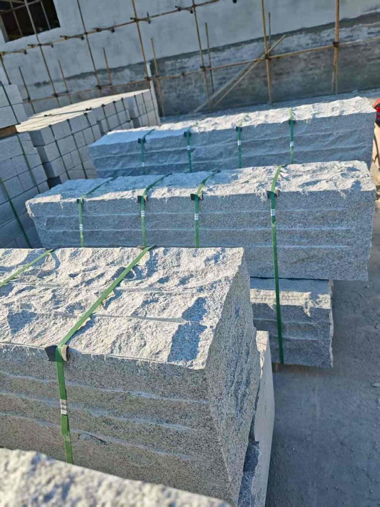 开封芝麻白自然面整石 坐凳