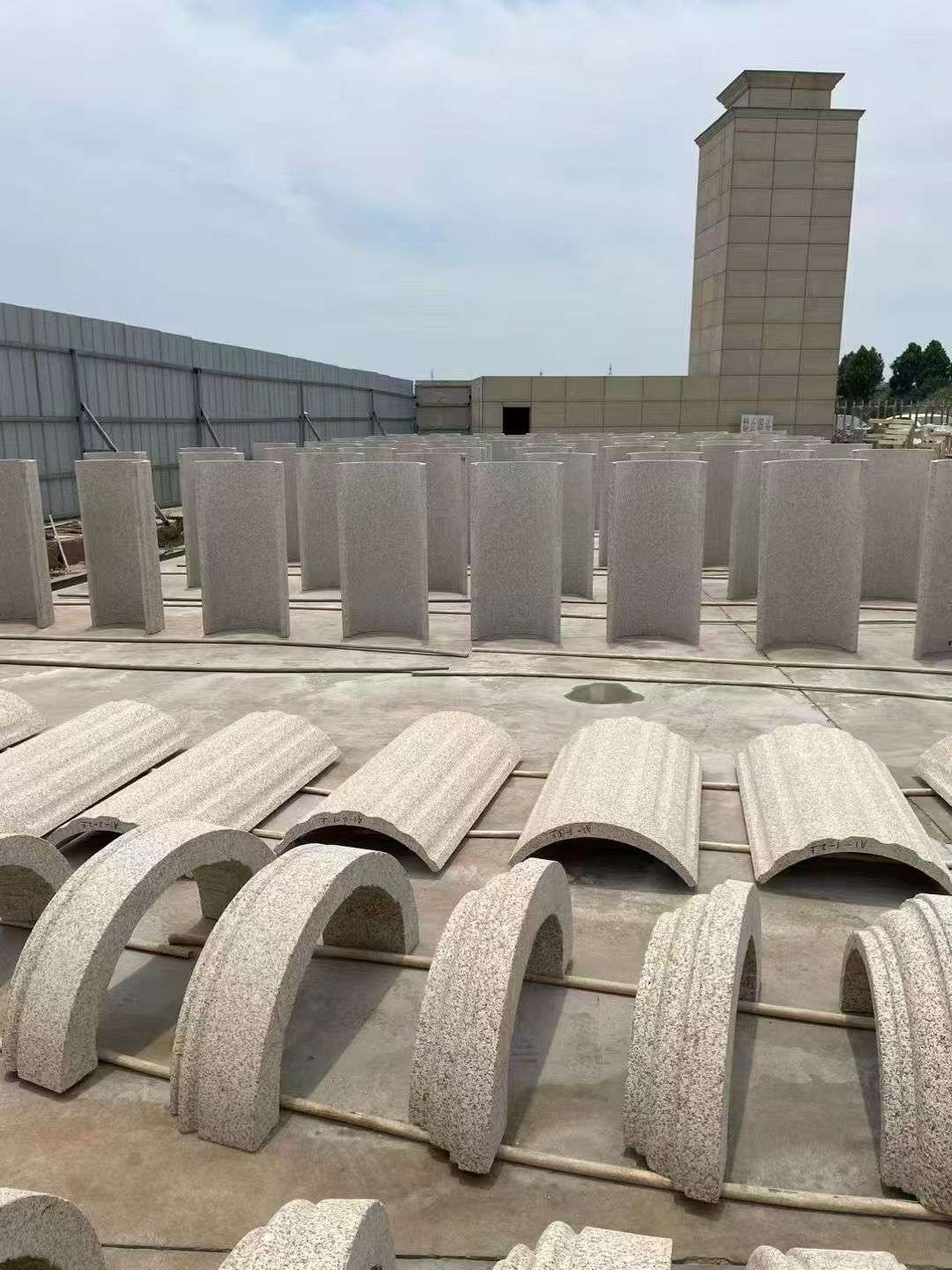 开封黄金麻别墅柱皮 异形 线条定制